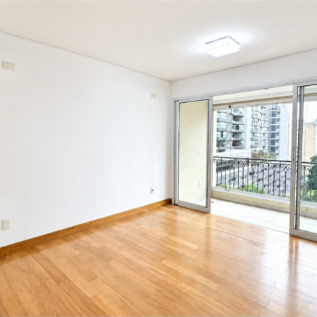 Apartamento à venda com 3 quartos, sendo 1 suíte,  em Jardim das Acácias, São Paulo, SP