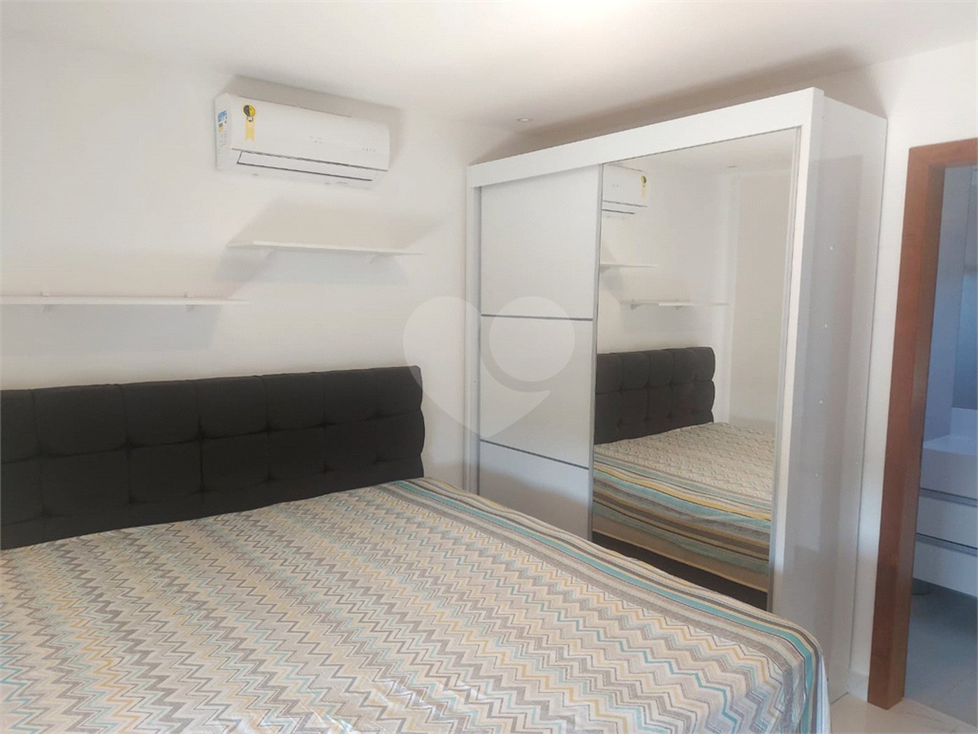Casa à venda com 4 quartos, sendo 3 suítes, em Ogiva, Cabo Frio, RJ