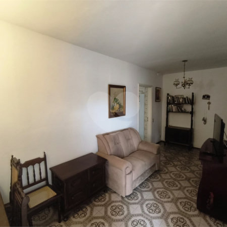 Casa à venda com 3 quartos, sendo 1 suíte, em Vila Ginez, Itapetininga, SP