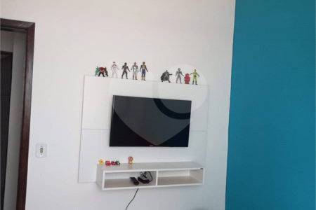 Sobrado à venda com 3 quartos, sendo 1 suíte,  em Vila Lavínia, Mogi das Cruzes, SP