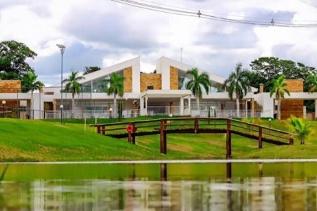 Terreno à venda no condomínio Village do Lago, Três Lagoas - MS