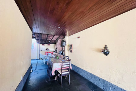 Casa à venda com 4 quartos, sendo 1 suíte, em Campo Grande, Rio de Janeiro, RJ
