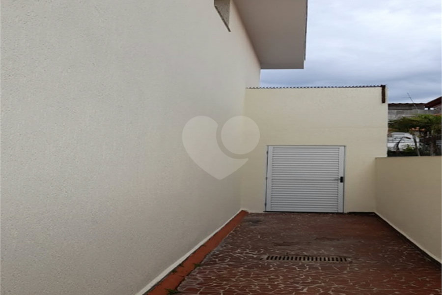 Sobrado à venda com 3 quartos, sendo 1 suíte, em Parque Peruche, São Paulo, SP