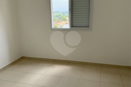 Apartamento à venda com 3 quartos, sendo 1 suíte,  em Jardim Nova Era, Salto, SP