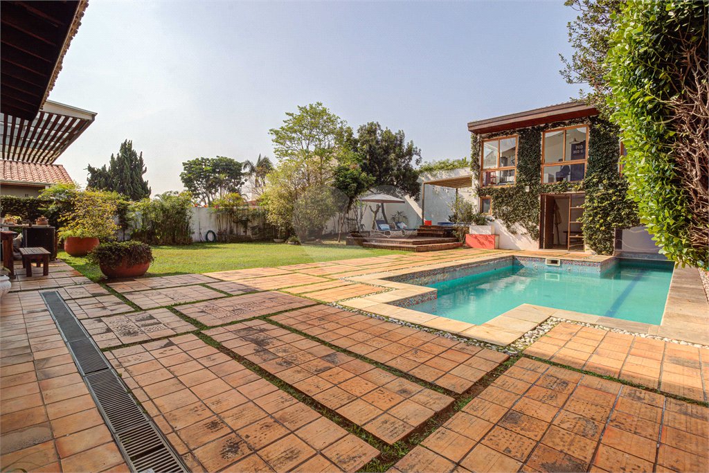 Casa de Vila à venda com 4 suítes em Jardim Hípico, São Paulo, SP