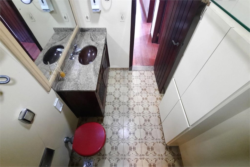 Casa à venda com 4 quartos, sendo 1 suíte, em Maracanã, Rio de Janeiro, RJ