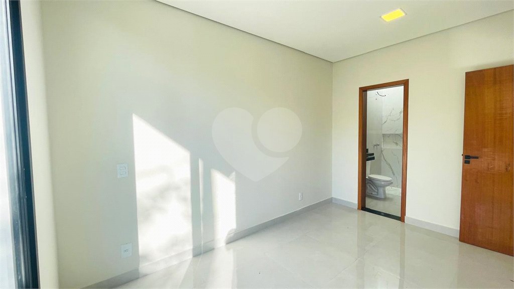 Casa à venda com 3 suítes no condomínio Terras de São Francisco, Sorocaba - SP