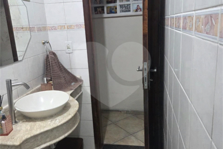 Sobrado à venda com 3 quartos em Parque Novo Mundo, São Paulo, SP