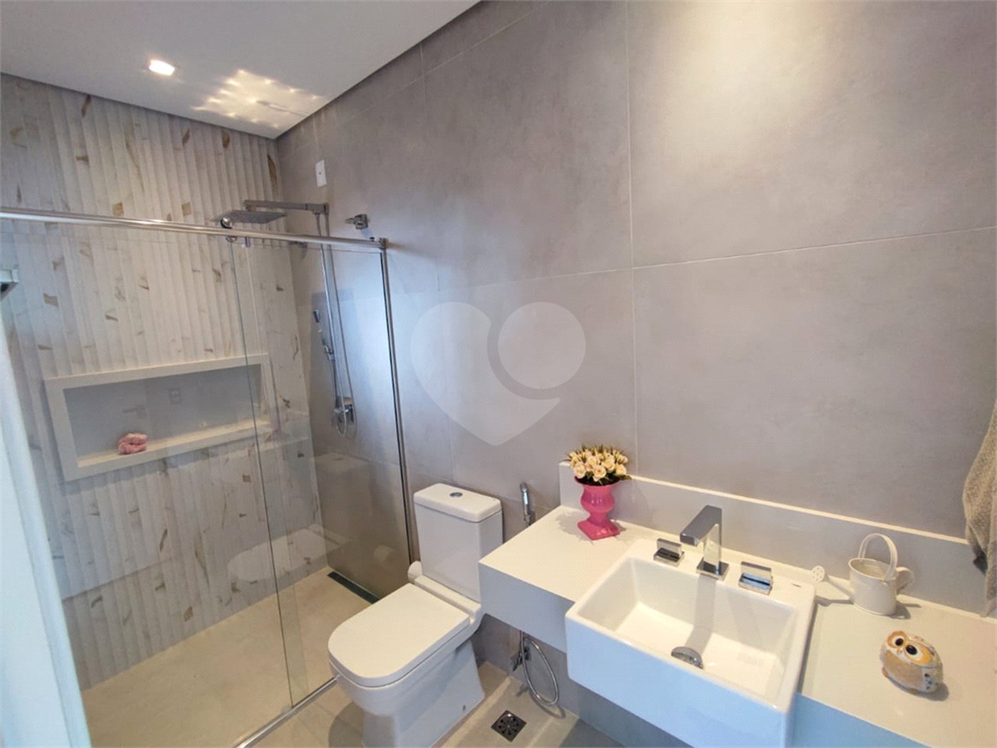 Terreno à venda com 4 suítes no condomínio Residencial Veneza, Mogi das Cruzes - SP