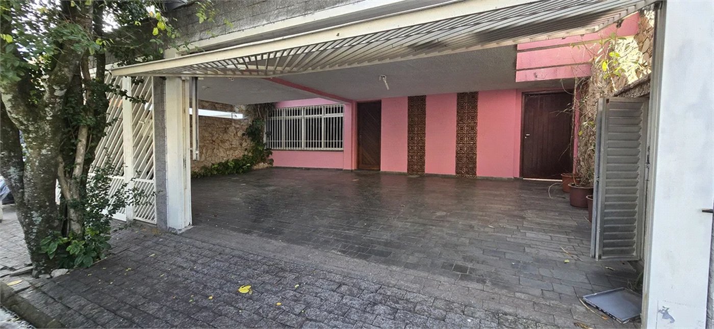Casa à venda com 3 quartos, sendo 1 suíte, em Lar São Paulo, São Paulo, SP