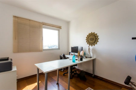 Apartamento à venda com 4 quartos, sendo 3 suítes,  em Jardim Londrina, São Paulo, SP