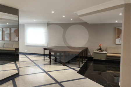 Apartamento à venda com 3 quartos, sendo 1 suíte, em Indianópolis, São Paulo, SP