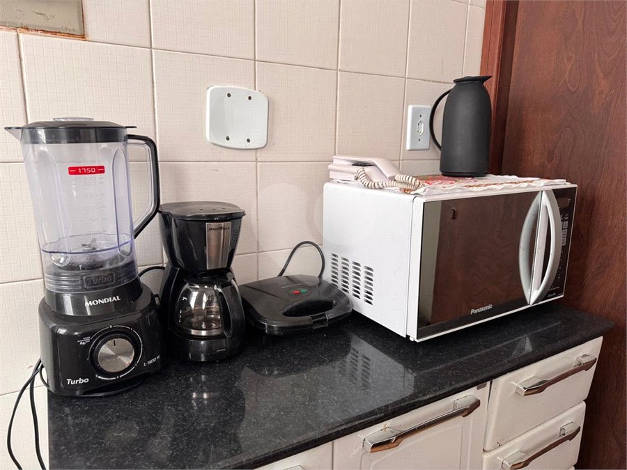Apartamento à venda com 3 quartos, sendo 1 suíte,  em Vila Nova, Cabo Frio, RJ
