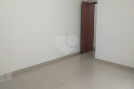 Casa à venda com 3 quartos, sendo 1 suíte, em Parque Industrial, São José dos Campos, SP