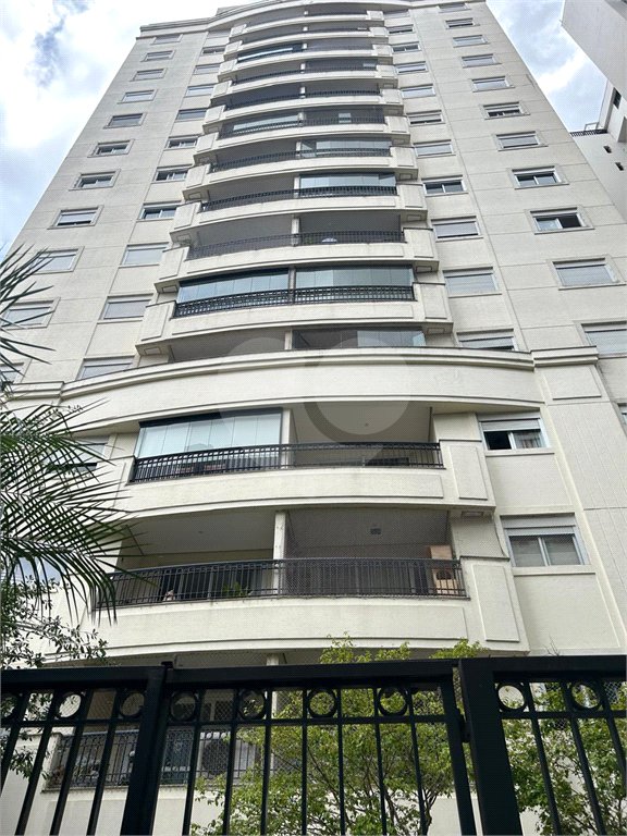 Apartamento para alugar com 3 quartos, sendo 1 suíte, em Pinheiros, São Paulo, SP