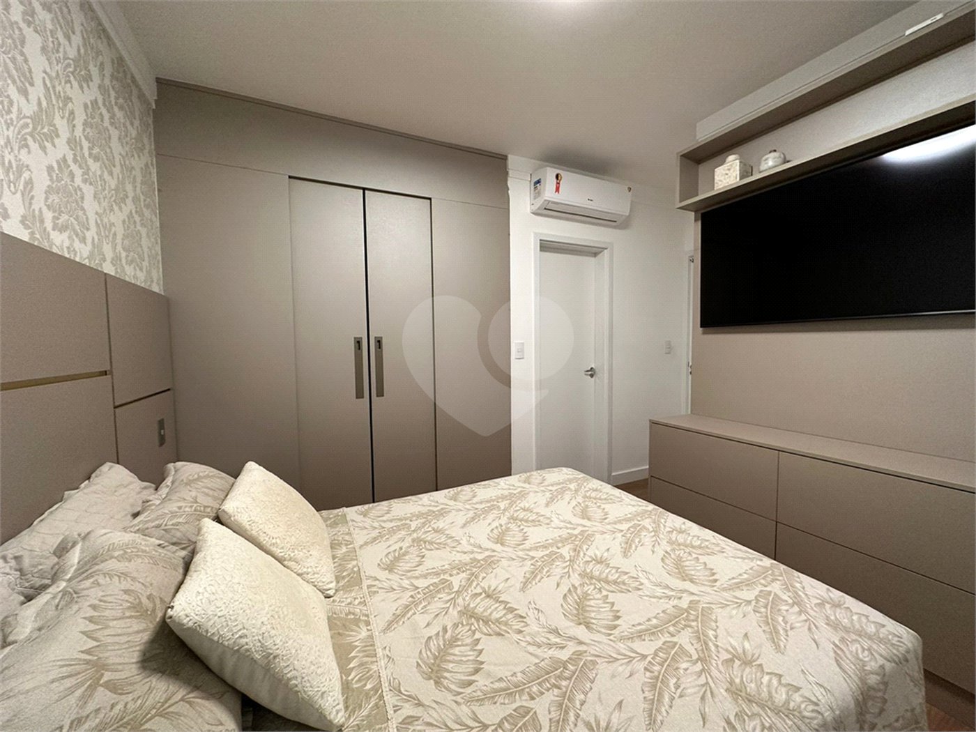Apartamento à venda com 3 quartos, sendo 1 suíte, em Parque Campolim, Sorocaba, SP