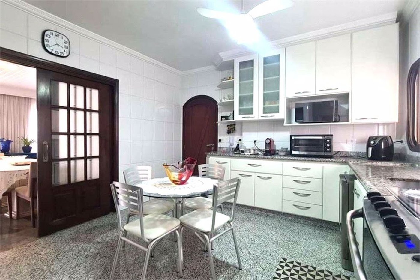 Apartamento Residencial à venda, Gonzaga, Santos - AP0964.