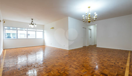 Apartamento à venda com 3 quartos, sendo 1 suíte,  em Pinheiros, São Paulo, SP