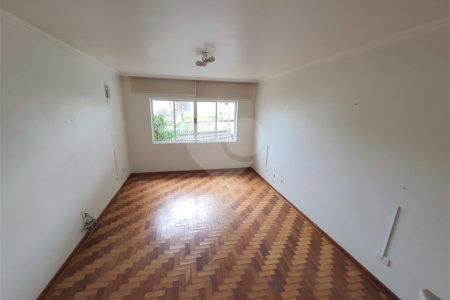 Sobrado à venda com 3 quartos, sendo 1 suíte,  em Jardim Bonfiglioli, São Paulo, SP