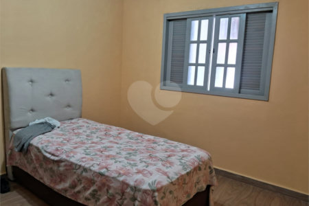 Casa à venda com 2 quartos no condomínio Vila da Prata I, Mogi das Cruzes - SP