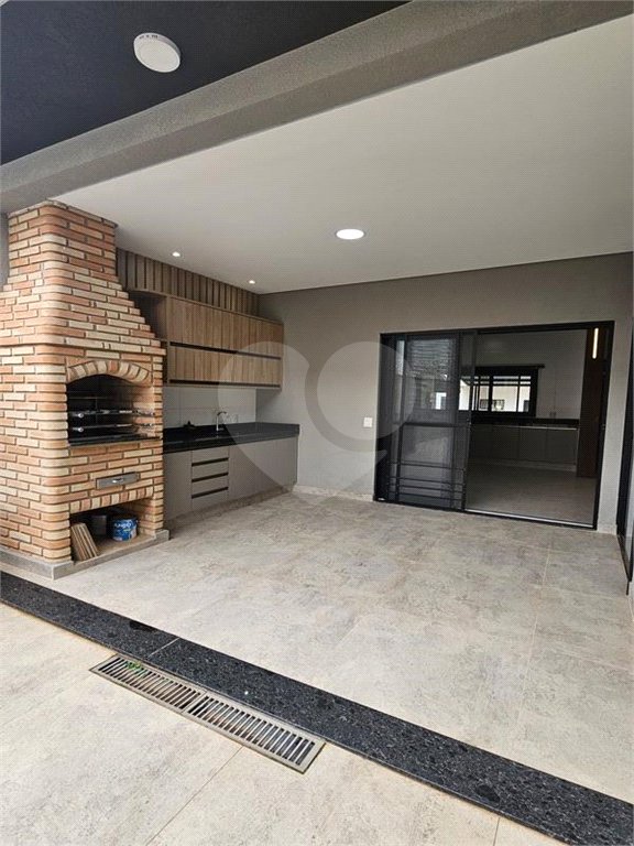 Casa à venda com 3 quartos, sendo 1 suíte, no condomínio Mantova, Indaiatuba - SP