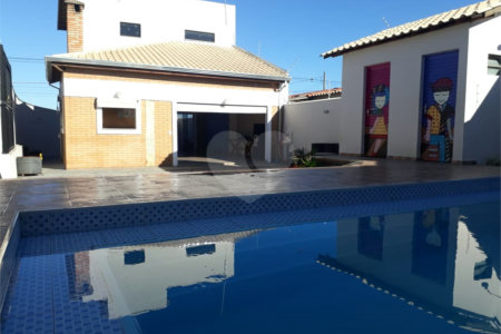 Casa à venda com 1 suíte em Residencial Parque Laguna, Salto, SP