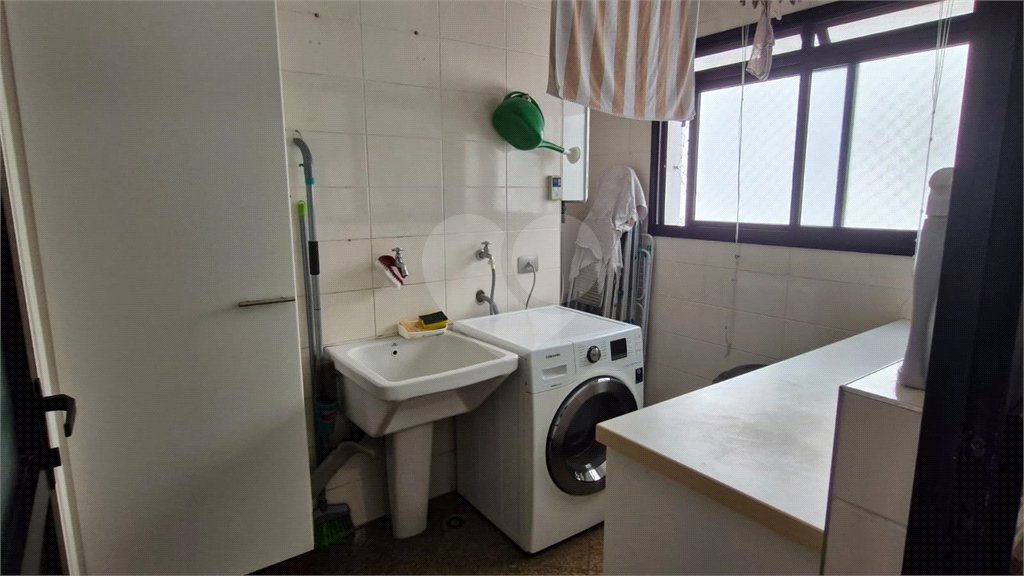 Apartamento à venda com 3 quartos, sendo 2 suítes, em Real Parque, São Paulo, SP