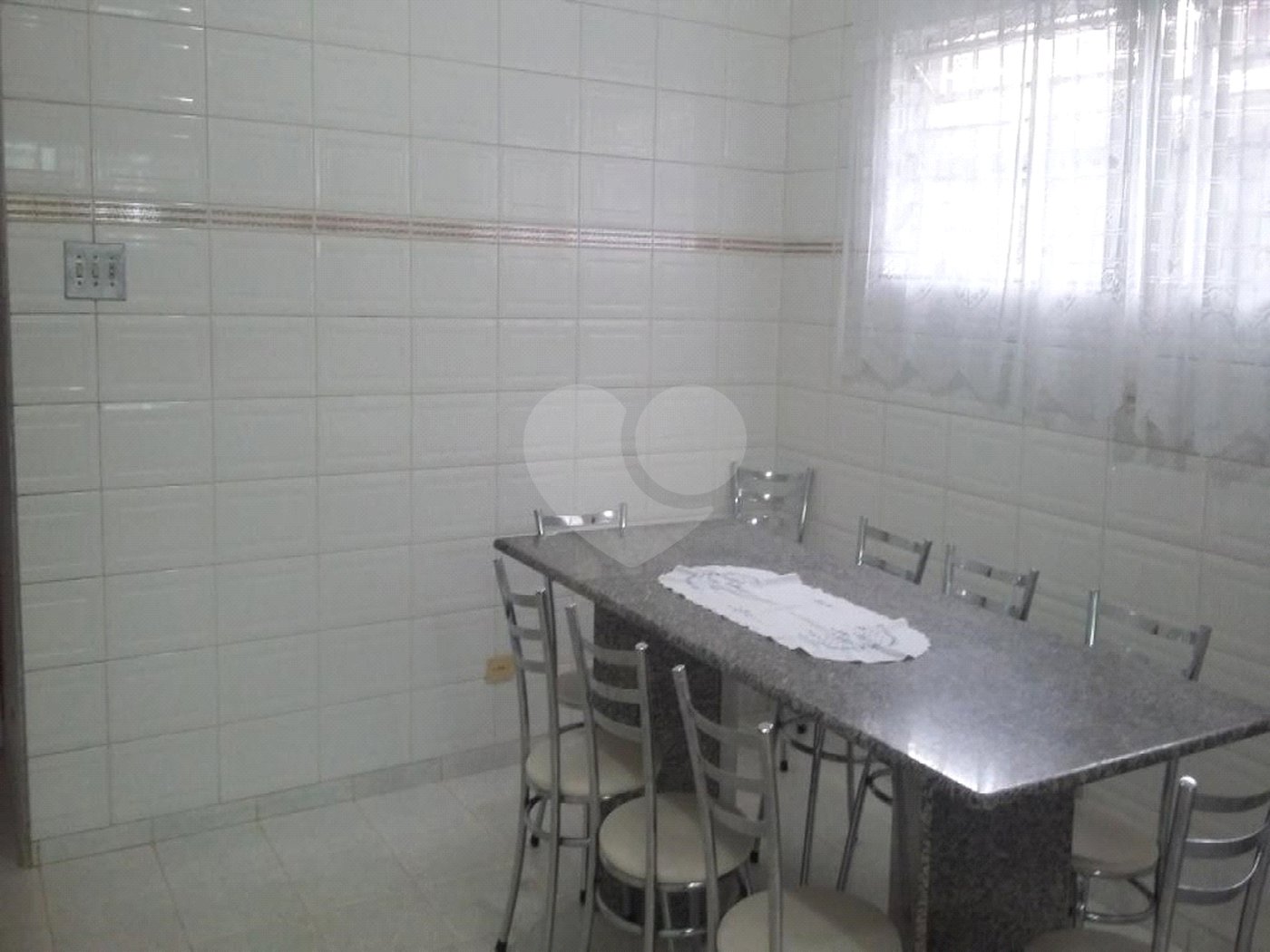 Casa à venda com 3 quartos, sendo 1 suíte, em Jardim Pinheiros, São Paulo, SP