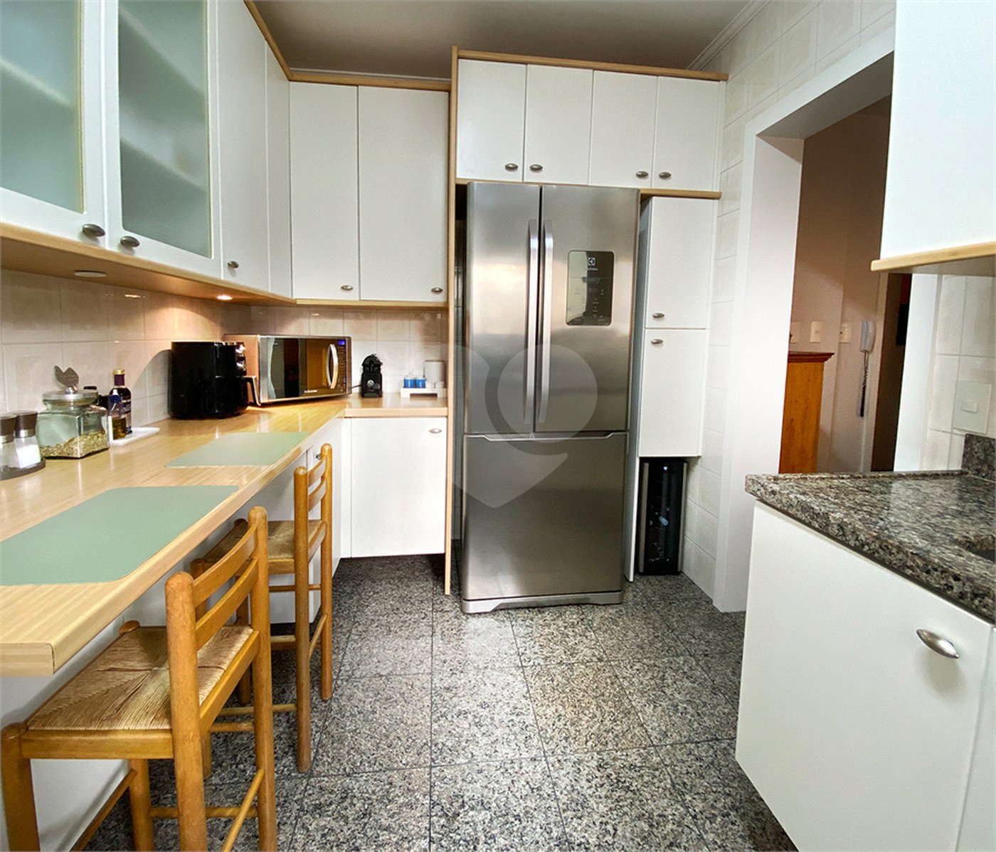 Apartamento à venda com 3 suítes em Vila Suzana, São Paulo, SP