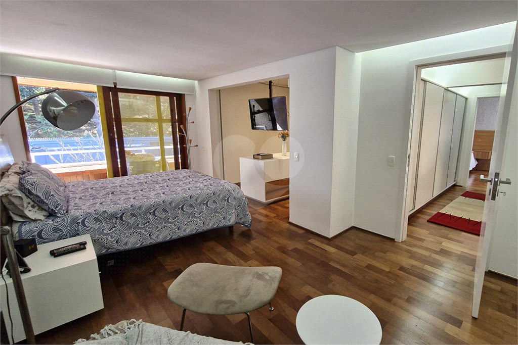 Casa à venda com 3 suítes em Jardim Prudência, São Paulo, SP