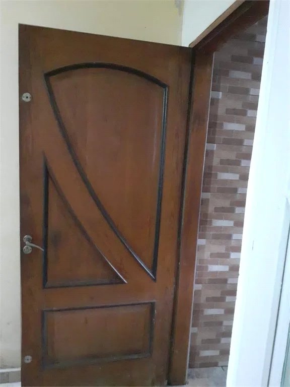 Sobrado à venda com 4 quartos, sendo 1 suíte, em Jardim Germânia, São Paulo, SP