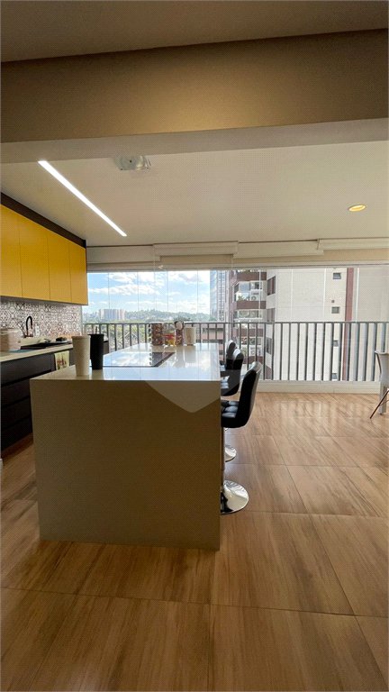 Apartamento à venda com 4 quartos, sendo 2 suítes, em Pinheiros, São Paulo, SP