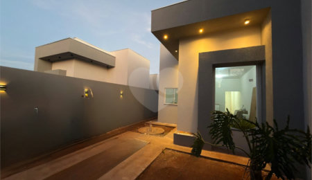 Casa à venda com 3 quartos, sendo 1 suíte, em Bela Vista da Lagoa, Três Lagoas, MS