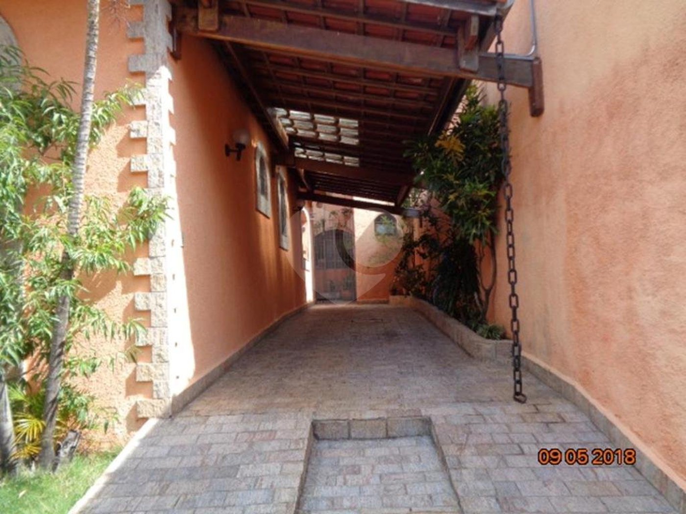 Casa Térrea à venda com 3 suítes em Ferreira, São Paulo, SP