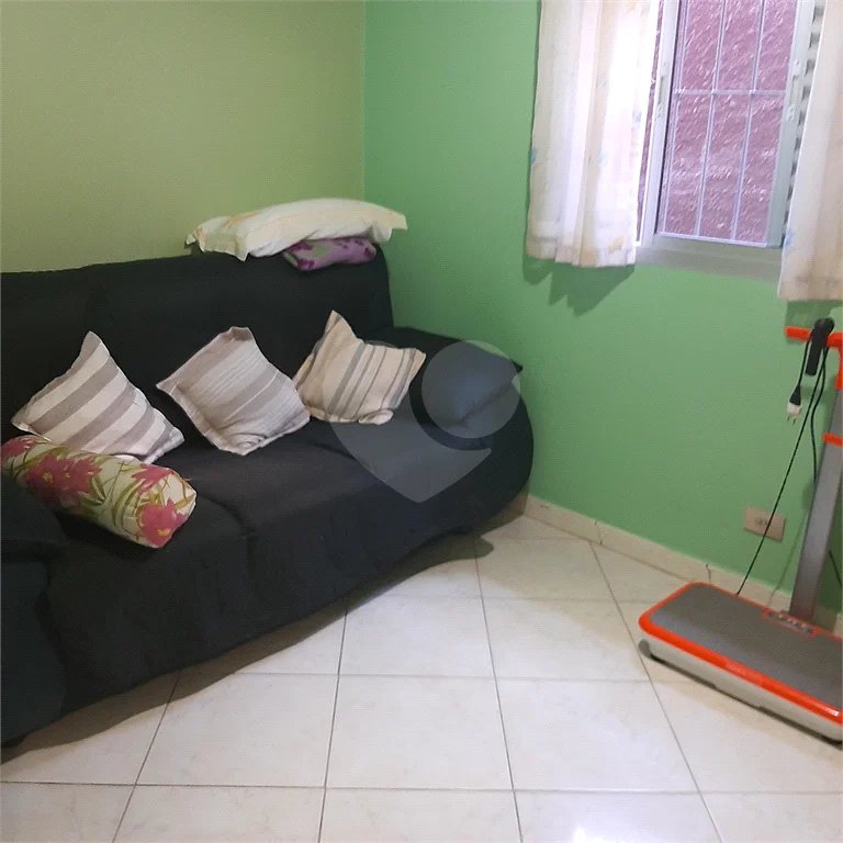 Casa à venda com 4 quartos, sendo 1 suíte, em Vila Vitório Mazzei, São Paulo, SP