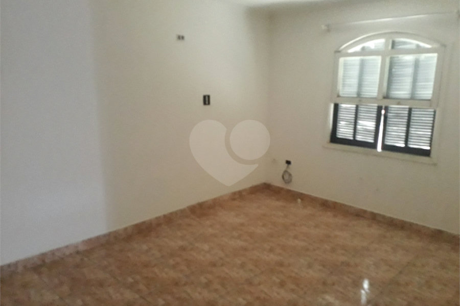 Casa à venda com 4 quartos, sendo 1 suíte, em Jaçanã, São Paulo, SP