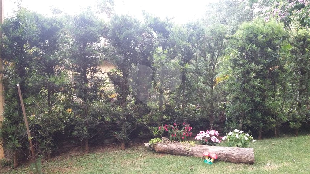 Sobrado à venda com 5 quartos, sendo 2 suítes,  em Serra da Cantareira, Mairiporã, SP