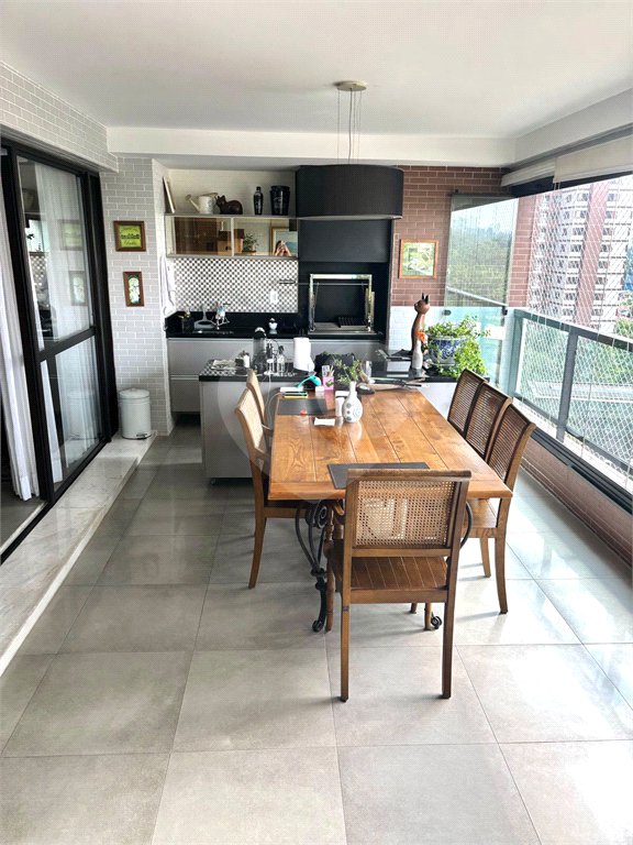 Apartamento à venda com 3 suítes em Granja Julieta, São Paulo, SP