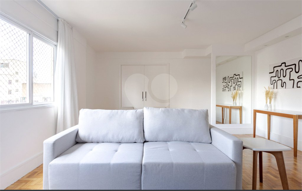 Apartamento à venda com 3 quartos, sendo 1 suíte, em Itaim Bibi, São Paulo, SP