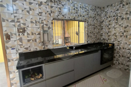 Casa à venda com 2 quartos, sendo 1 suíte, no condomínio Residencial Mirage, Mogi das Cruzes - SP