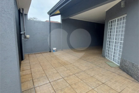 Casa à venda com 3 quartos, sendo 2 suítes, no Centro, Bom Jesus dos Perdões, SP