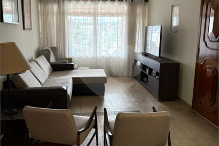 Sobrado à venda com 3 quartos em Água Fria, São Paulo, SP