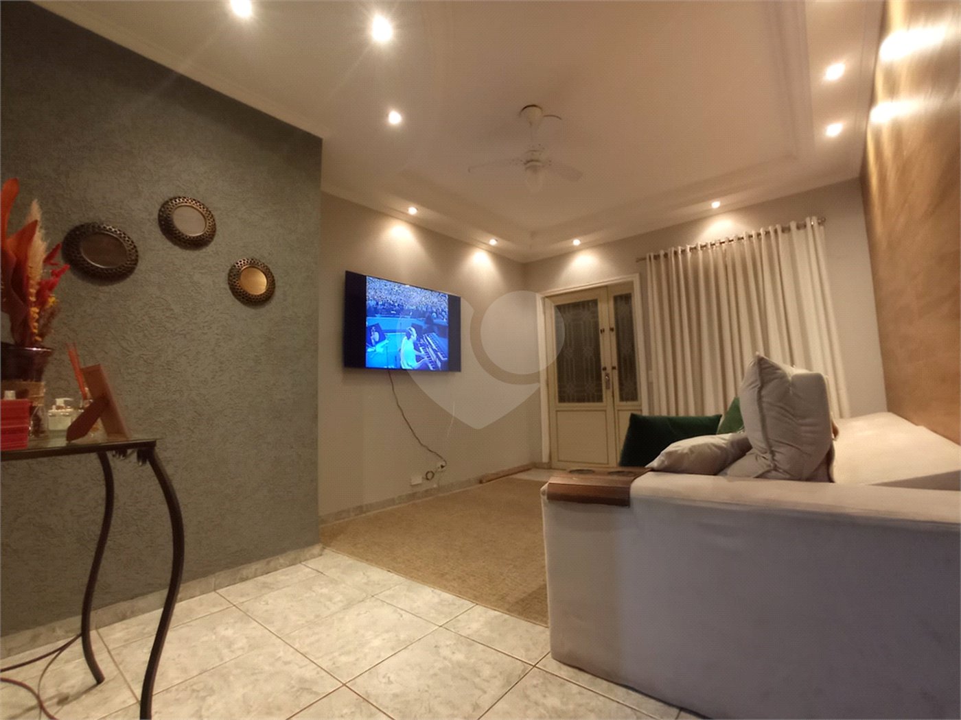 Casa Térrea à venda com 3 quartos em Jardim Santa Bárbara, Sorocaba, SP