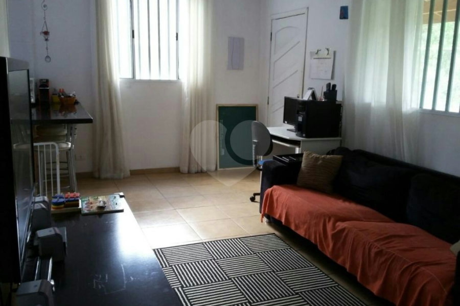 Casa Térrea à venda com 3 quartos, sendo 1 suíte, em Santa Inês, Caieiras, SP