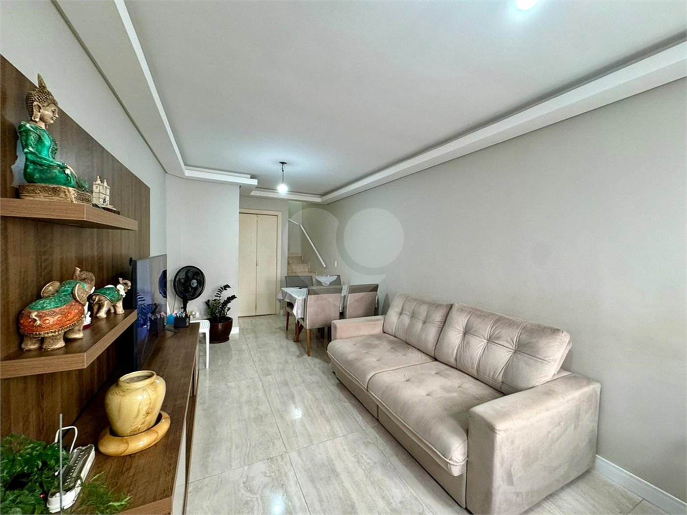 Casa à venda com 3 quartos, sendo 1 suíte, no condomínio Villagio Staluccia, São Paulo - SP