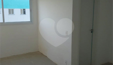 Apartamento à venda com 1 quarto em Botujuru, Mogi das Cruzes, SP