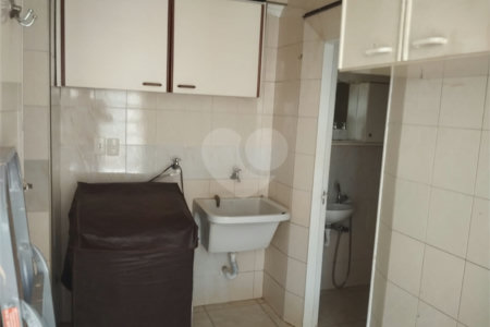 Apartamento à venda com 3 quartos, sendo 1 suíte, no Centro, Araraquara, SP