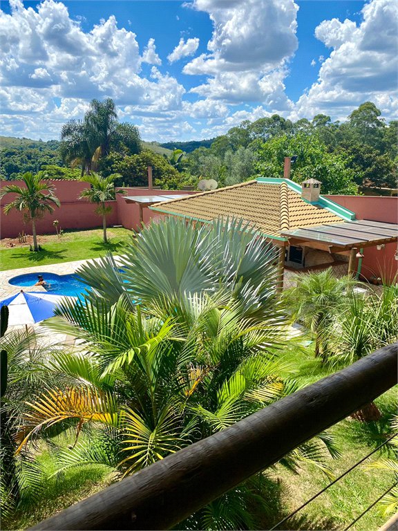 Casa à venda com 3 suítes no condomínio Chacarás Bela Vista, Mairiporã - SP