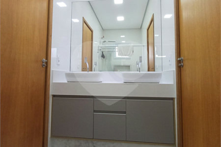 Casa à venda com 3 quartos, sendo 1 suíte, no condomínio Mantova, Indaiatuba - SP
