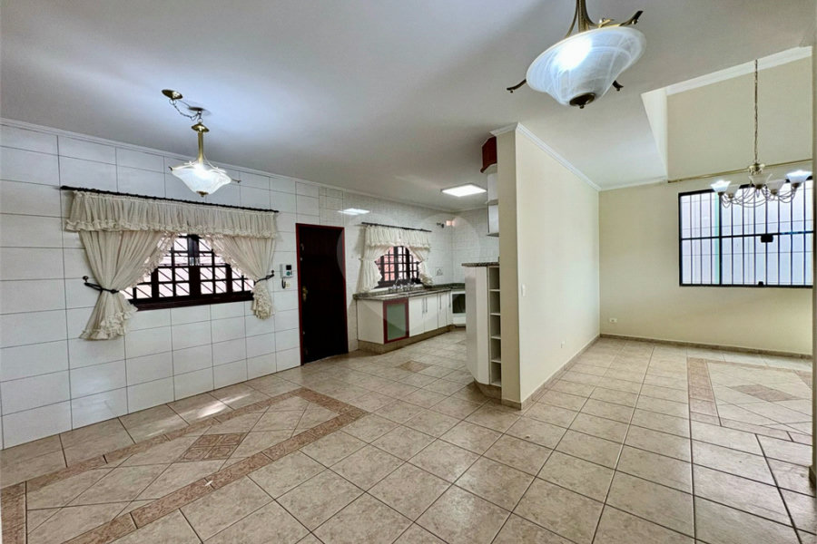 Sobrado à venda ou para alugar com 3 quartos, sendo 1 suíte, em Santana, São Paulo, SP